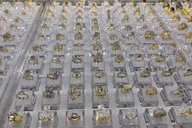 Trưa 10-11, giá vàng trong nước vượt mốc 150 triệu đồng/lượng