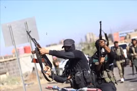 15 địa điểm chứa kho vũ khí ở miền Nam Syria của IS bị phá hủy