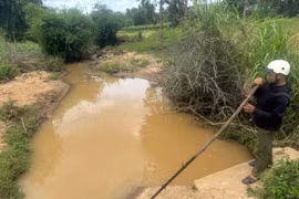 Kbang: Bé trai 6 tuổi bị đuối nước tử vong khi đi câu cá