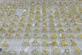Ngày 27-7, giá vàng trong nước giữ ổn định, cao hơn thế giới 11,75 triệu đồng