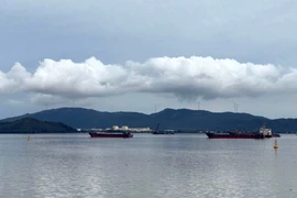 Từ khoảng chiều ngày 4-11, vùng biển phía Đông khu vực Giữa Biển Đông có gió mạnh dần lên cấp 6-7