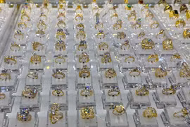 Đầu tuần, tăng thêm 800.000 đồng, giá vàng miếng ở mức cao 155,7 triệu đồng/lượng