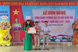 Pleiku: Trường Tiểu học Đinh Tiên Hoàng đón bằng công nhận đạt chuẩn quốc gia mức độ 1