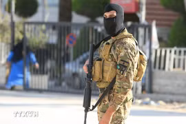 Binh sĩ Liban tại Bint Jbeil, Liban. Ảnh: THX/TTXVN