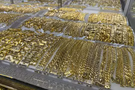 Sáng 28-1, vàng miếng chạm mốc 180 triệu đồng/lượng