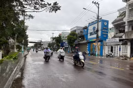 Phía Đông các tỉnh từ Quảng Ngãi đến Gia Lai có mưa vài nơi