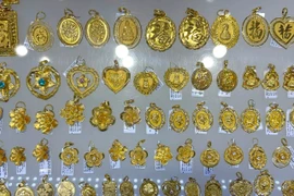 Vàng miếng tiếp tục tăng thêm 2,3 triệu đồng, lấy lại mốc 170 triệu đồng/lượng