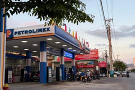 Chính thức giảm thuế môi trường, VAT, thuế tiêu thụ đặc biệt với xăng dầu đến 15-4