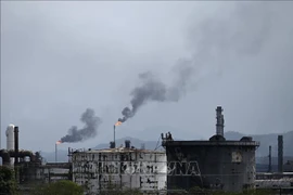 Mỹ nới lỏng cấm vận, cho phép tái xuất khẩu dầu Venezuela sang Cuba