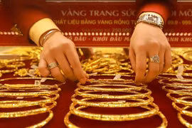 Đầu tuần, giá vàng trong nước neo ở mức thấp với 162 triệu đồng/lượng