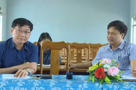 Lãnh đạo Báo và phát thanh, truyền hình Gia Lai làm việc với xã Uar