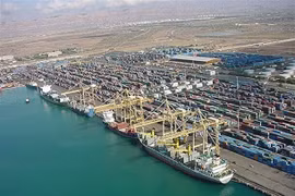 Mỹ đưa hơn 15 tàu chiến đến hỗ trợ phong tỏa eo biển Hormuz