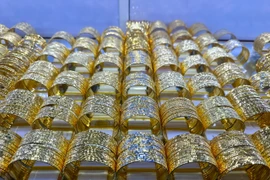 Giá vàng cận ngày vía Thần Tài tăng mạnh