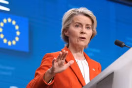 Tạm dừng xem xét phê chuẩn thỏa thuận thương mại giữa Mỹ và EU