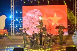 “Vang mãi bản hùng ca”- Chương trình nghệ thuật đặc sắc 