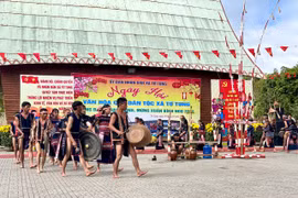 Hàng ngàn người tham dự Ngày hội văn hóa các dân tộc xã Tơ Tung 