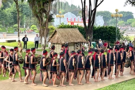 25 nghệ nhân Gia Lai tham gia chuỗi hoạt động “Em là hoa của núi” tại Hà Nội