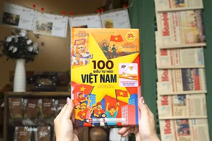 Xuất bản sách “100 Điều tự hào Việt Nam” nhân dịp 30-4