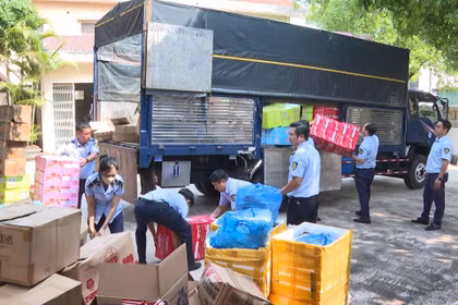 Gia Lai: Tiêu hủy hơn 3.300 sản phẩm không rõ nguồn gốc, xuất xứ