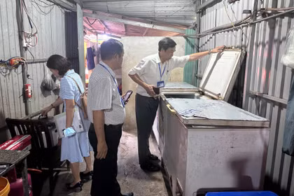 Gia Lai: Kiểm tra đột xuất, phát hiện 2 cơ sở vi phạm về an toàn thực phẩm 