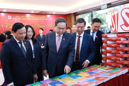 Ra mắt bộ sách luật được thông qua tại Kỳ họp thứ 10, Quốc hội khóa XV