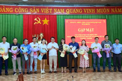 Ia Hrung gặp mặt các cơ quan báo chí nhân kỷ niệm 101 năm Ngày Báo chí Cách mạng Việt Nam