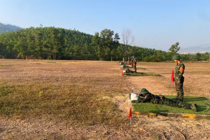 Trung đoàn Bộ binh 739 kiểm tra bắn đạn thật từ ngày 22 đến 24-4