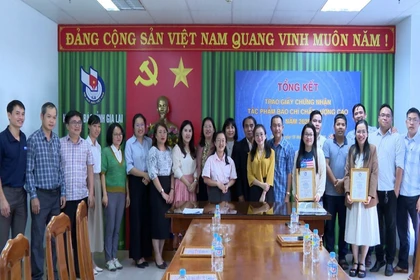 Hội Nhà báo tỉnh Gia Lai trao chứng nhận cho 52 tác phẩm báo chí chất lượng cao