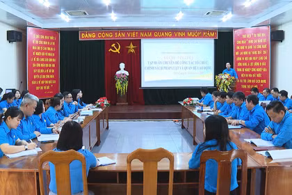 Gia Lai: Tập huấn về công tác tổ chức, chính sách pháp luật và quan hệ lao động cho cán bộ Công đoàn cấp xã