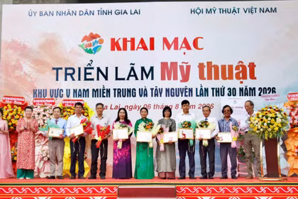 Triển lãm Mỹ thuật khu vực V: Những chuyển động mới của mỹ thuật khu vực