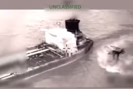 Mỹ đẩy mạnh trấn áp ‘hạm đội bóng tối’ của Nga