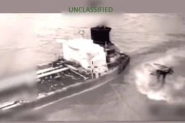 Mỹ đẩy mạnh trấn áp ‘hạm đội bóng tối’ của Nga