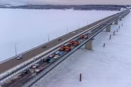 Moscow phá âm mưu tấn công cầu đường sắt. Ảnh: Sputnik