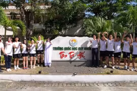 Lớp học không tường: Trưởng thành từ câu lạc bộ học đường