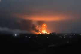 Khoảnh khắc nổ tại bãi phóng và kho chứa Shahed ở Donetsk. Ảnh: The_Real_ITDUDE/X