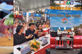 Du khách ấn tượng với màn quảng diễn sashimi cá ngừ đại dương