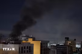 Israel không kích tổ hợp vũ khí hải quân tại Tehran