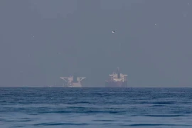 Iran đe dọa phong tỏa eo biển Hormuz vô thời hạn