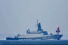 Ukraine tấn công tàu mang tên lửa Kalibr của Nga