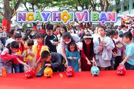 Lớp học không tường: Ngày hội "Vì bạn"-Lớp học về sẻ chia và lòng nhân ái