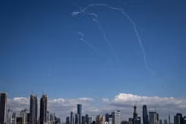 Iran tấn công văn phòng Thủ tướng Israel, tuyên bố không đàm phán