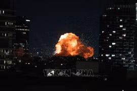 Căng thẳng tại Trung Đông: Hơn 200 người ở Iran thiệt mạng do không kích