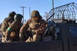 Mở chiến dịch phản công, Ukraine tuyên bố tái chiếm 8 khu dân cư