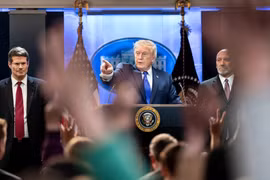 Tổng thống Trump cảnh báo áp dụng công cụ thuế khác