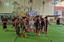 Lớp học không tường: Xuân yêu thương – Vì em – sáng tạo