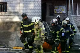 Tin thế giới tối 23-4: Thành phố Dnipro của Ukraine hứng tập kích UAV