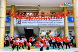 Lớp học không tường: Học lịch sử từ những ca khúc cách mạng