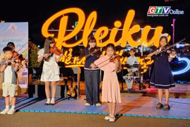 60s Gia Lai: Dàn "nghệ sĩ nhí" khuấy động Phố đêm chợ nhỏ