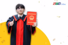 Mùa hè ấn tượng của nam sinh thủ khoa Gia Lai