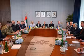 Cuộc đàm phán nhằm giải quyết xung đột Ukraine sẽ diễn ra theo hình thức 3 bên vào ngày 17-18/2. Ảnh: Reuters